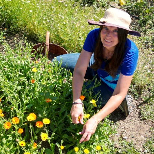 Interview de Elodie Veyrat : Coeur Nature : transparence, santé et respect de la Terre au cœur de vos routines de soin